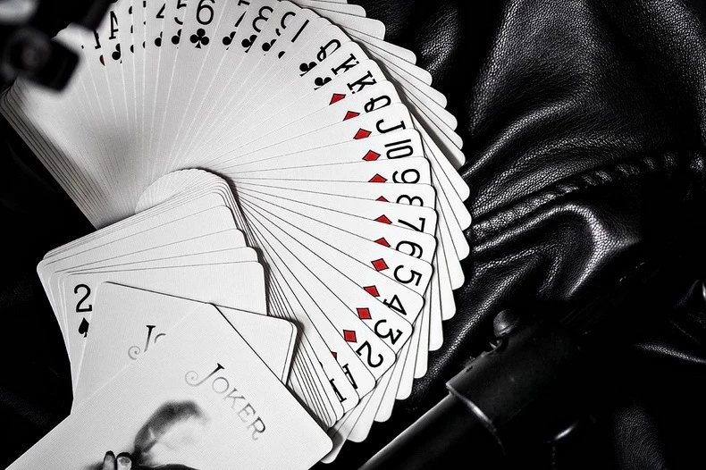 

Bicycle Ghost White Legacy Edition Playing Cards Ellusionist Deck Collectible Poker Magic Card Games Magic Tricks Props