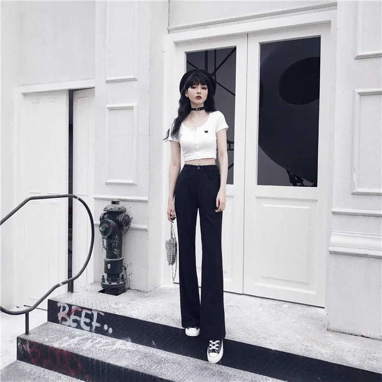 Женская футболка с круглым вырезом Готическая черная белая вышивкой | одежда