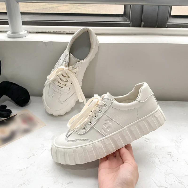 

Women's Sneakers Lace Up Fashion Casual Ladies Platform Shoes Concise Breathable Thick Bottom Female Footwear Soft 2021 Spring