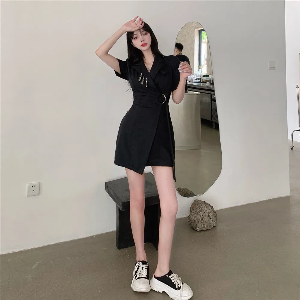 

COIGARSAM Women dress New High Waist Dresses Black White 9218