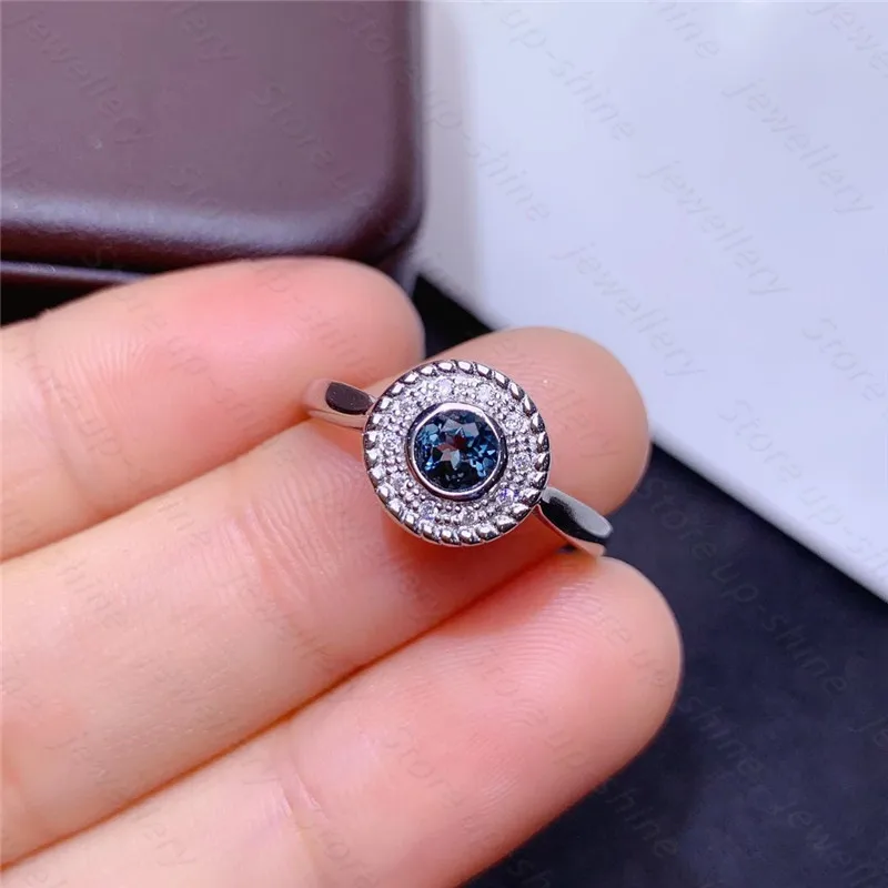 

Natural Topaz Ring 925 Silver Women's Ring Luxury Atmosphere Fashion All-match