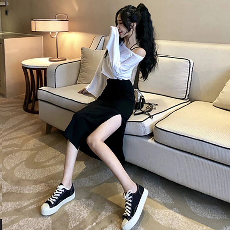 Женская длинная юбка с высокой талией облегающая черная разрезом весна