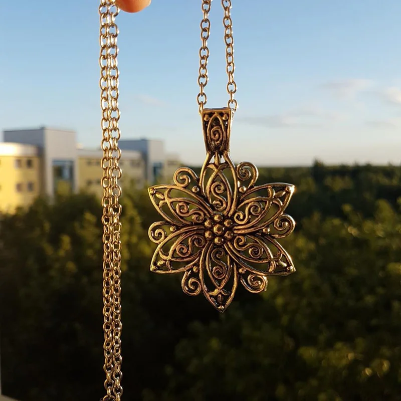 

Fashion Simple Antique Color Big Flower Pendant Necklace For Woman Jewelry Party Gift