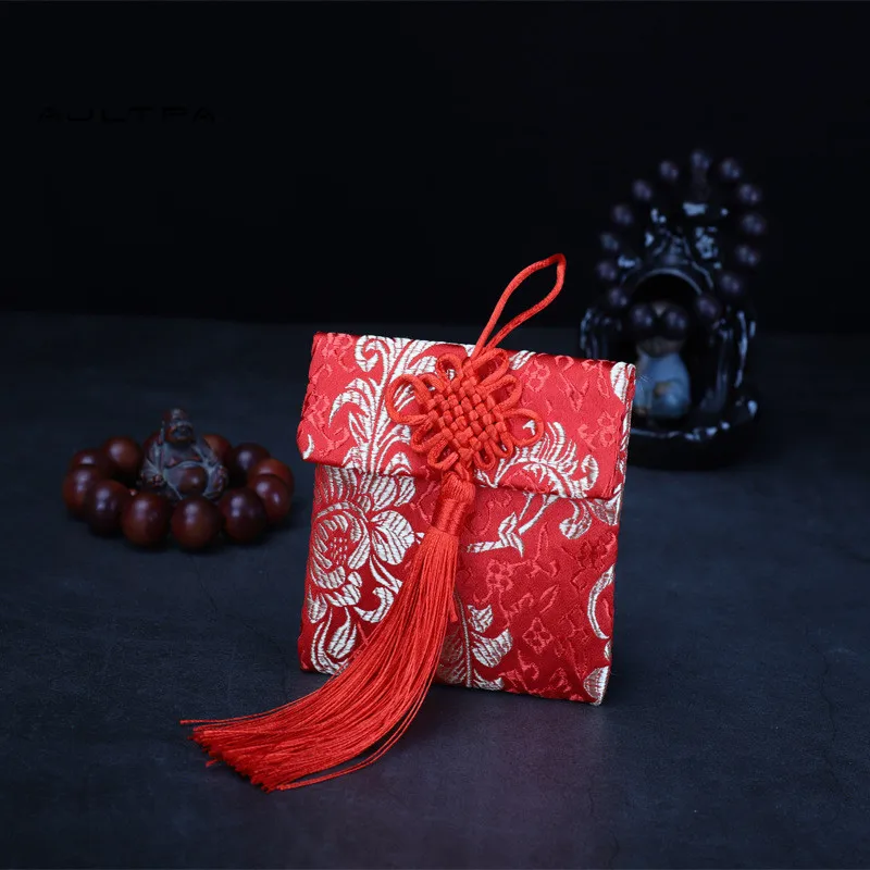 

50Pcs Exquisite Brocade Chinese Red Knot Money Bag Wedding Party Gift Jewelry Pocket Cloth Art Storage Bags