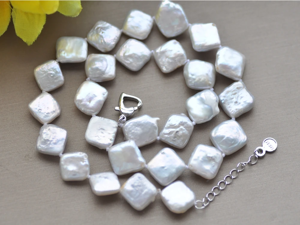 

MCT·STAR Z10454 17"-34" 13mm White Square Coin Freshwater Pearl Necklace