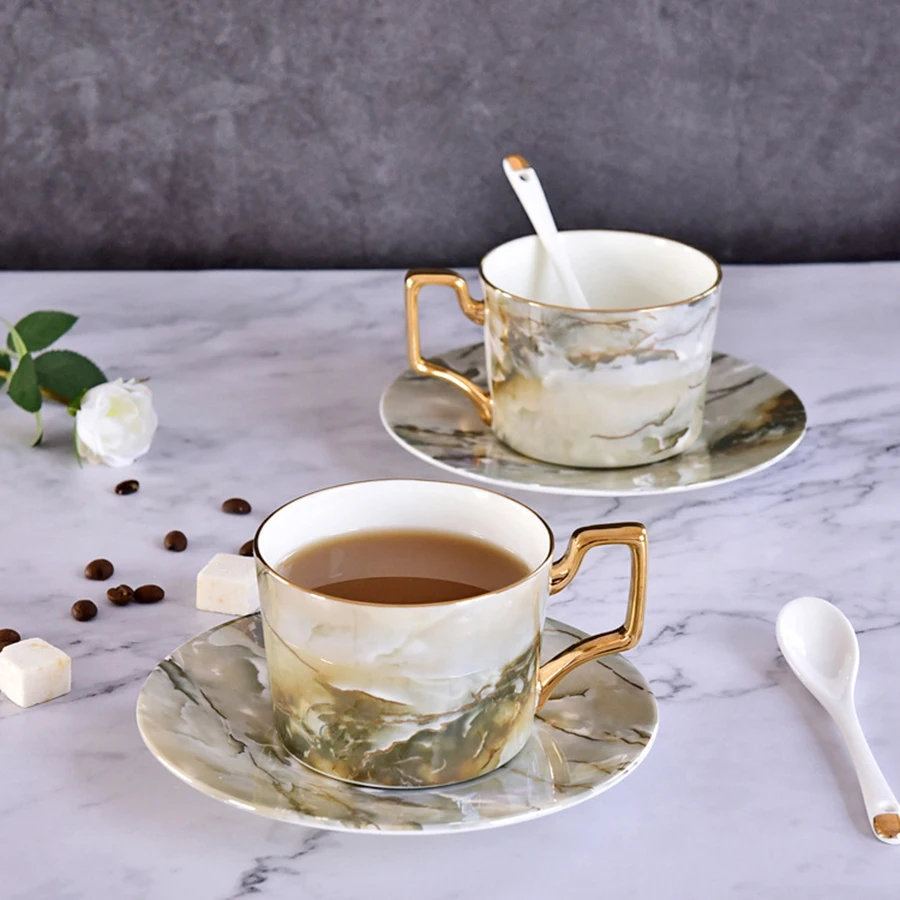 

Hot Coffee Cup Modern Set Vintage Gift Gold Rim Latte Original Dessert Cups Bone China Fashion Afternoon Tea Xicaras Teaware