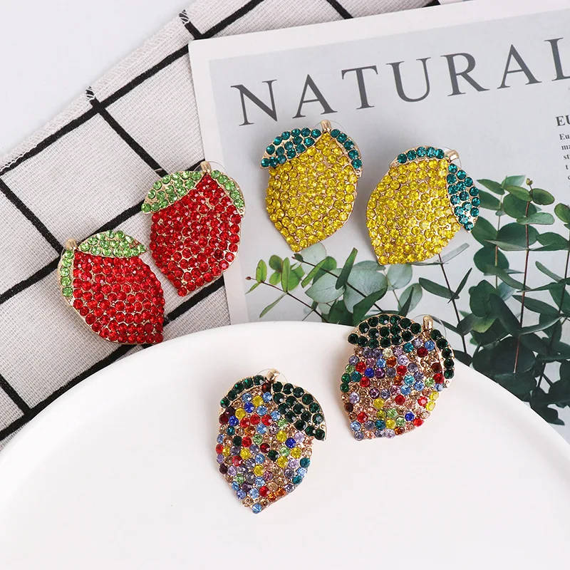 Милые Стразы в виде фруктов серьги-гвоздики Корейском стиле клубника цветные