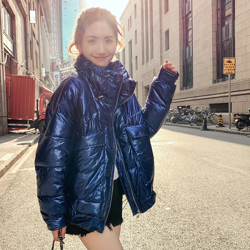 Женская куртка-пуховик оверсайз с воротником-стойкой яркая Короткая свободная