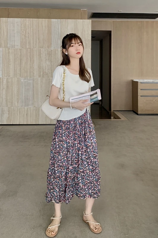 

Uulutonica Summer Women Elegant Fashion Floral A-line Folds Mid-calf Empire Chiffon Dress