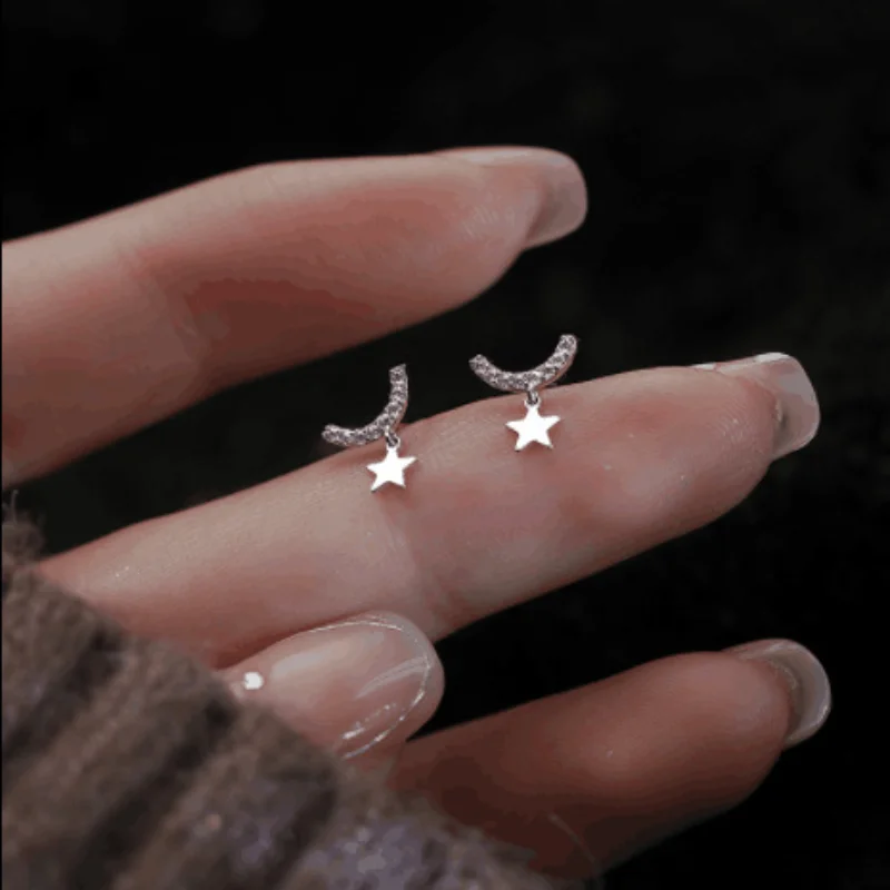

High Quality Star Ladies Small Earrings Niche Sleeping Earrings New Trend Korean Fashion