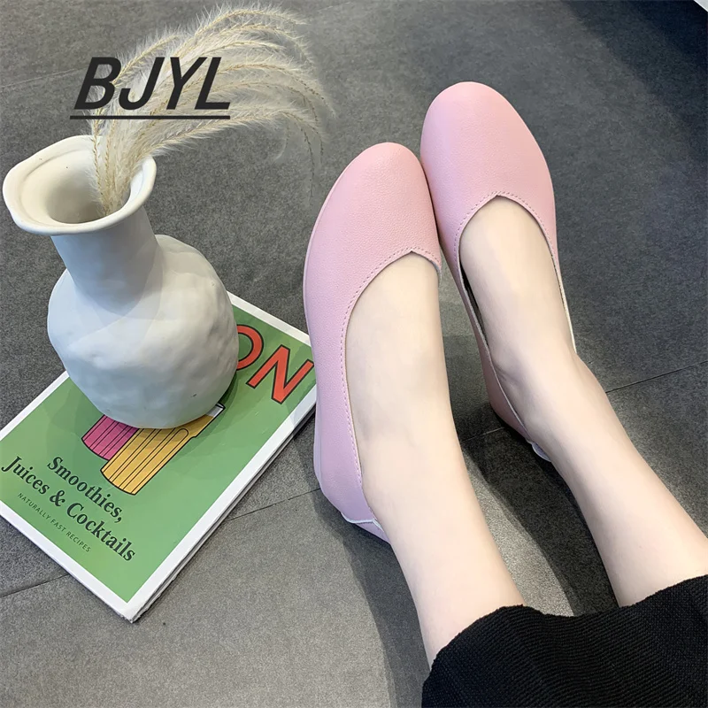 

2021 spring simple commuter single shoes female round toe single shoes hollow shallow flat shoes