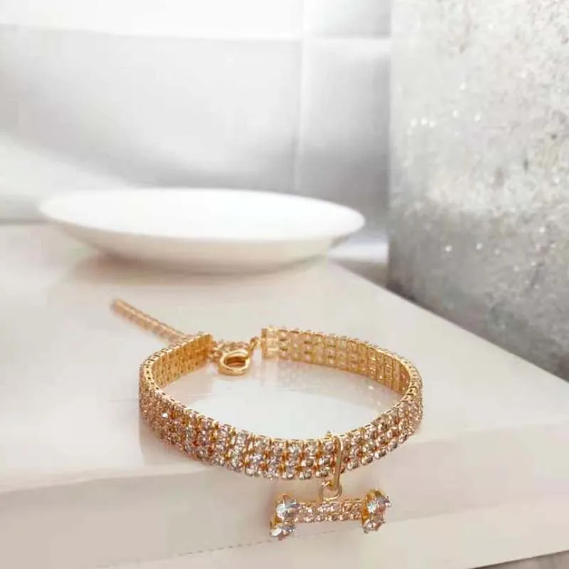 

Hot Bling Beauty Rhinestone Pet Dog Diamond Bone Pendant Necklace Crystal Jewellery Chihuahua Dog Collar Dog Accessories