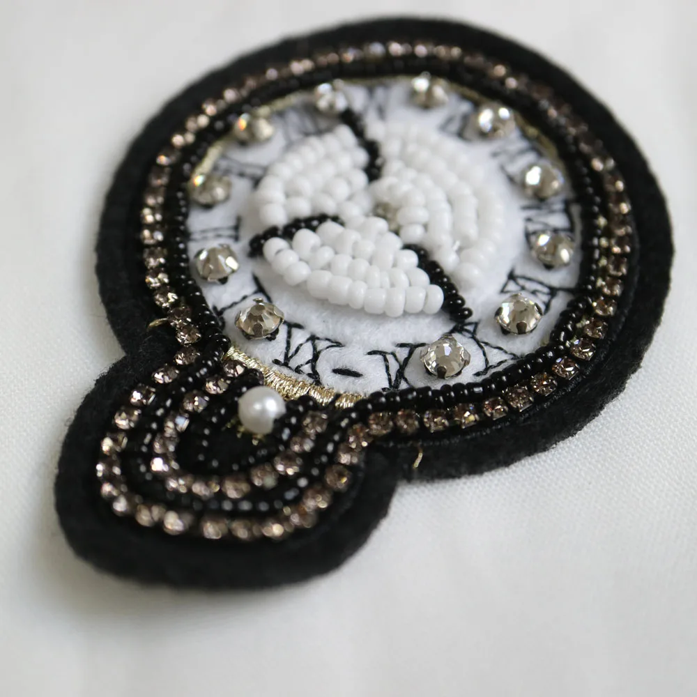 1 шт. вышитые бисером нашивки со стрелками в форме сердца для одежды вышивка