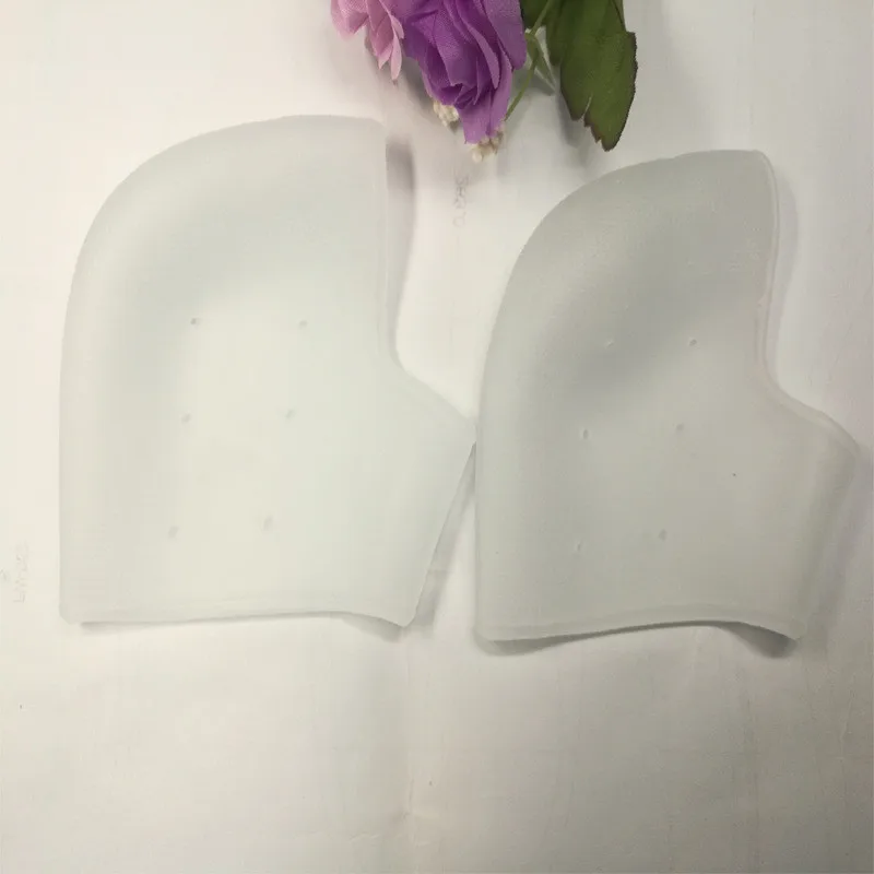 

2Pcs New Silicone Feet Care Socks Moisturizing Gel Heel Thin Socks with Hole Cracked Foot Skin Care Protectors Foot Care Tool