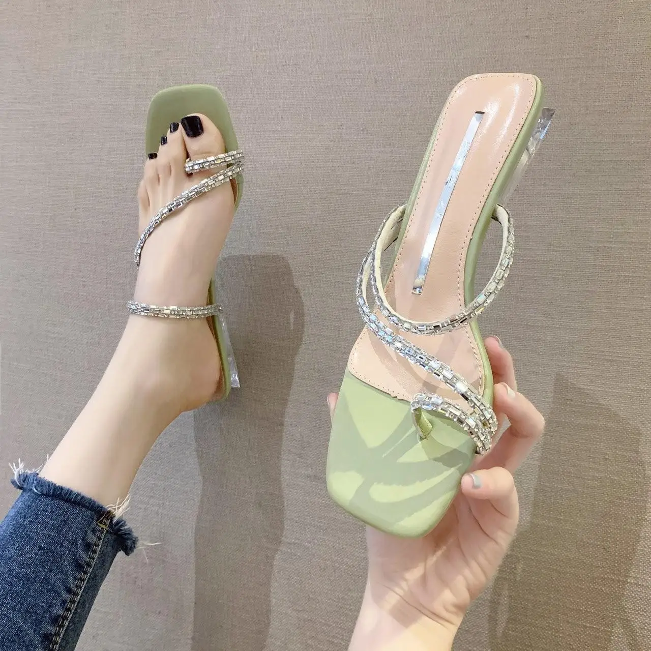 

2021 Clear Low Heel Slippers Slides Women Shoes Summer Crystal Clip Toe Transparent Heel Sandals Narrow Band Sandals