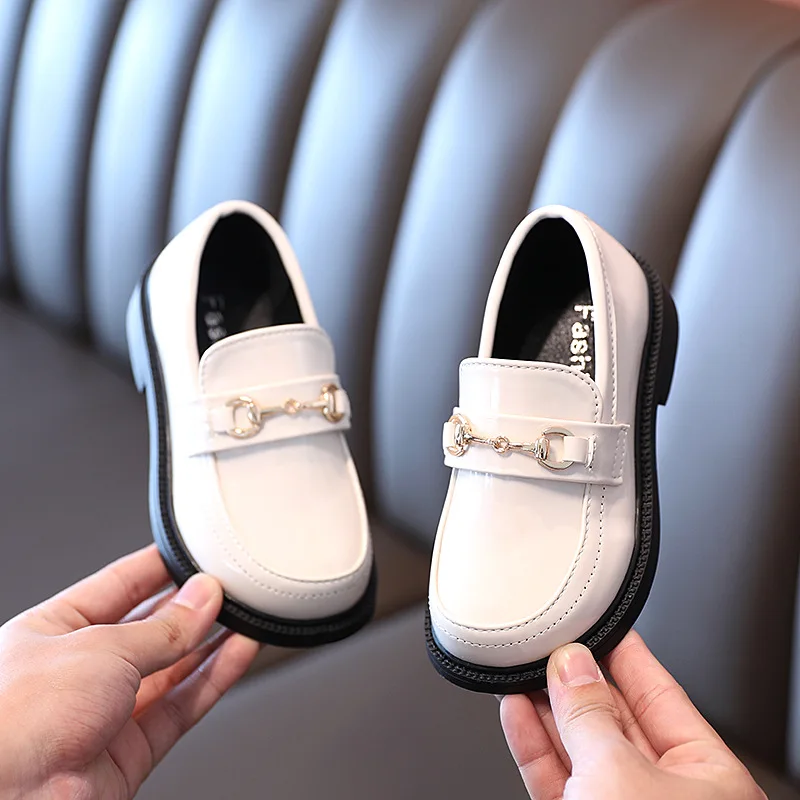

New College style Dress Shoes Children Patent Leather Performance Flats Girls Princess Soft bottom Mary Jane shoes Kids