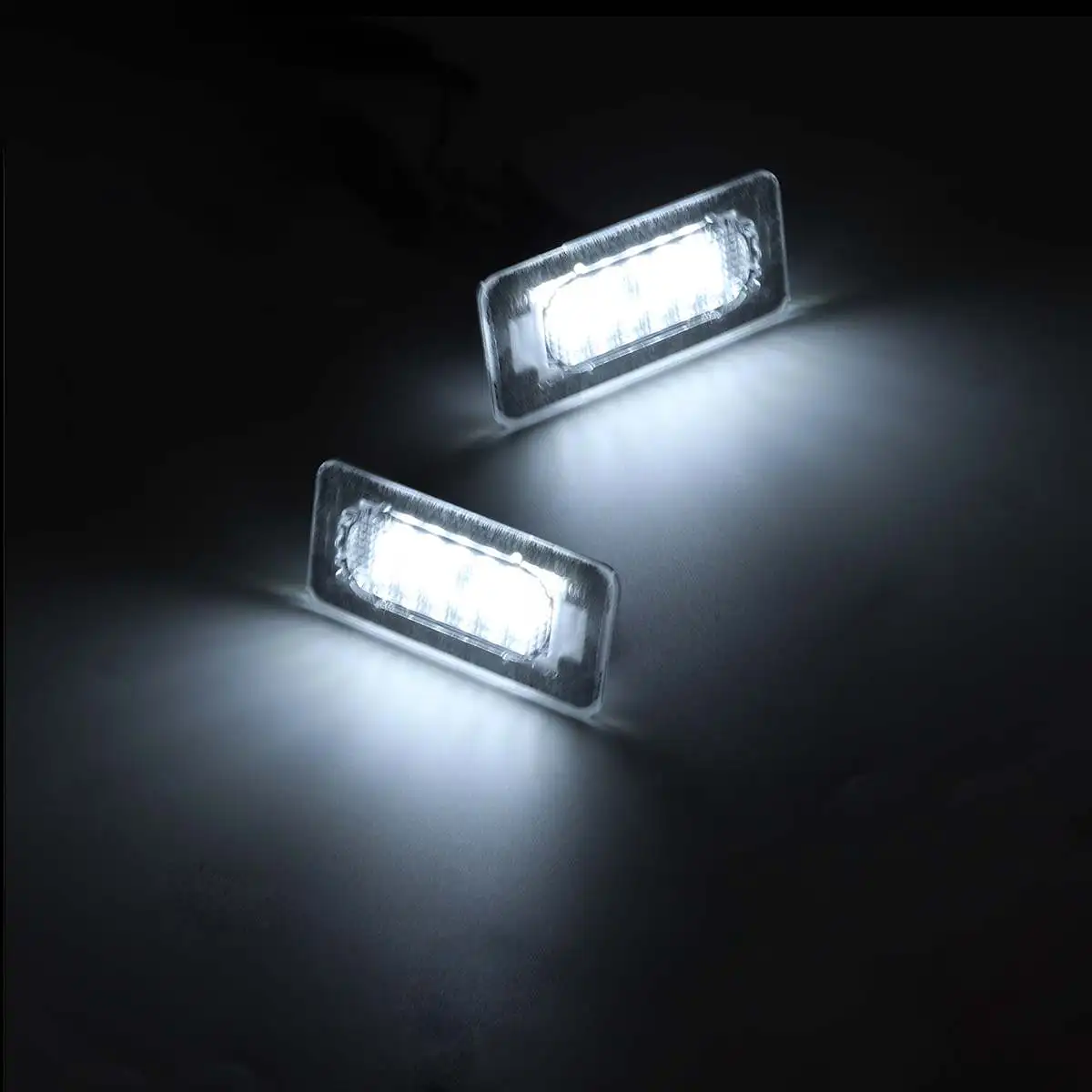 

2pcs Car License plate Lights Error Free led license plate lights White Lamp 6000K Signal Lamp for Toyota Coralla 2014-2019