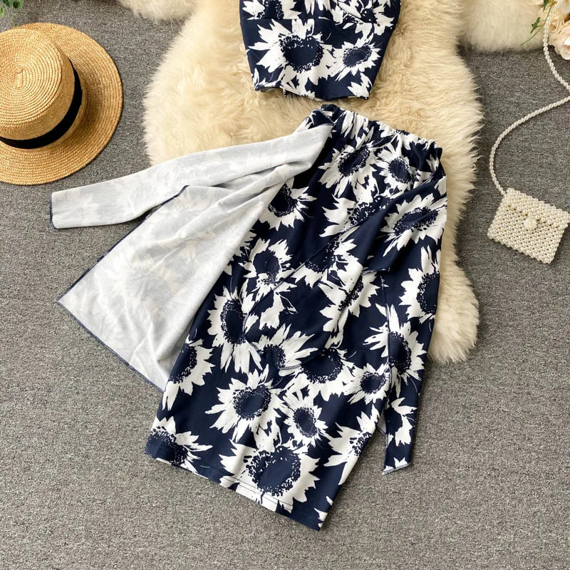 

Bohemian Women Flower Printed Two Piece Set Casual Strapless Short Tops + High Waist Skirt Vacation Beach Fashion Suit New 2020