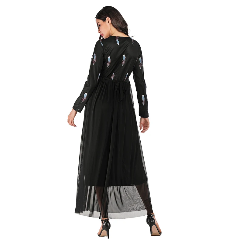 Элегантное мусульманское платье турецкое вышитое с длинными рукавами тонкое