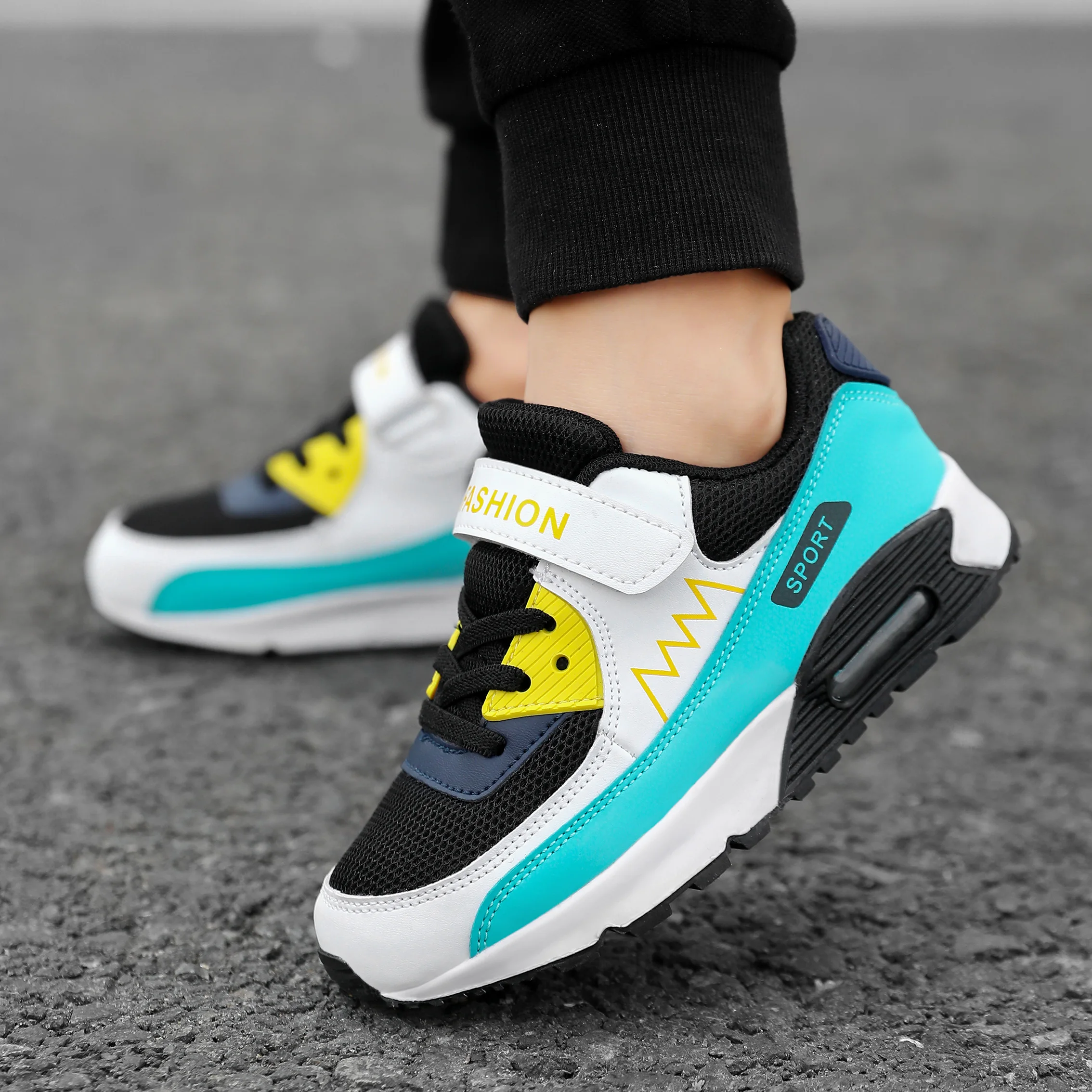 Кроссовки Детские всесезонные сетчатые на липучке для бега европейские размеры