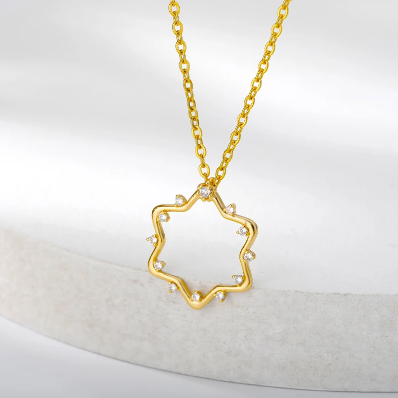 

Zircon Necklaces For Women Gold Stainless Steel Choker Chain Hollow Star Pendant Necklace Geometry Jewelry Aesthetic Gift 2021