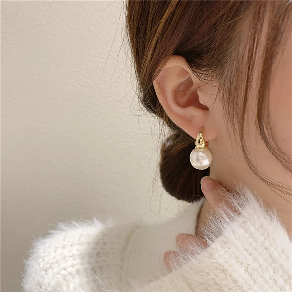 

2021 New Simple Celebrity Style Gold Pearl Drop Earrings For Woman Korean Fashion Jewelry Wedding Girl's Sweet Accessories