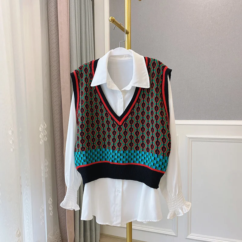 

2021 new suit female chic knitted vest shirt foreign style short tall two piece set