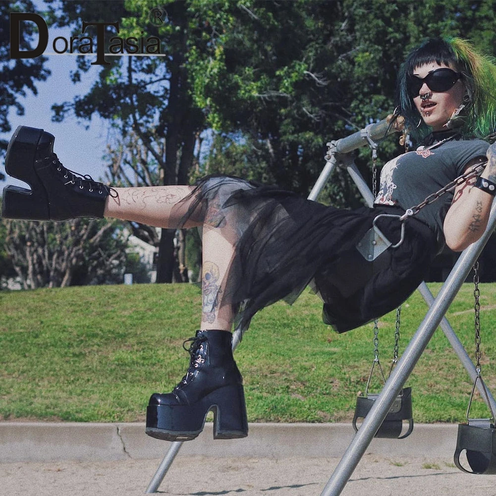 Роскошного фирменного дизайна Женская обувь на не сужающемся книзу высоком