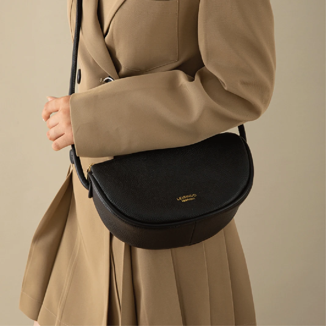 

Famous Designer Brand Messenger Bag Classic Fashion Luxury Shoulder Bag High Quality Material 100% Genuine Leather Messenger Bag