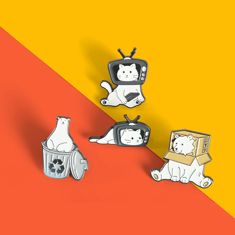 

Black And White TV Cat Brooch Trash Can Big White Bear Brooch Pop-Enamel Pin Lapel Backpack Badge Brooch Funny Fashion Jewelry