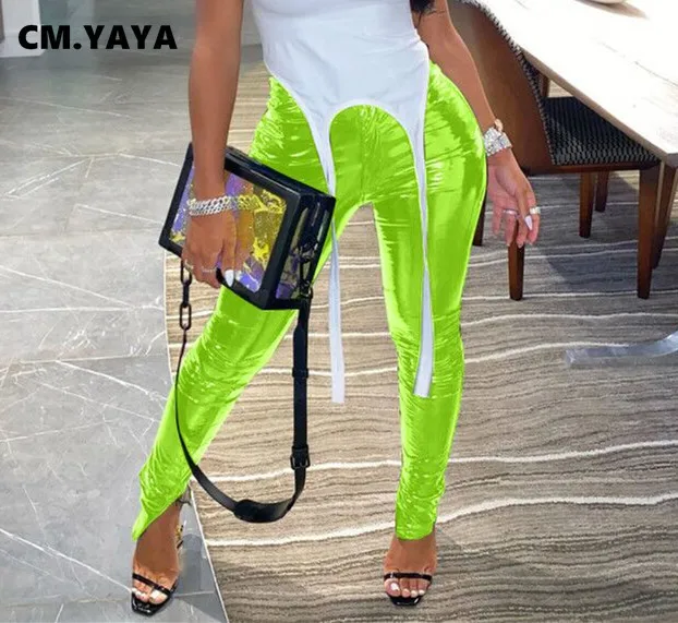 Женские расклешенные брюки CM.YAYA из искусственной кожи с молнией и разрезом
