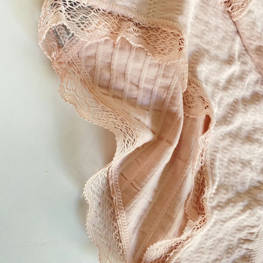 

Women's Intimates