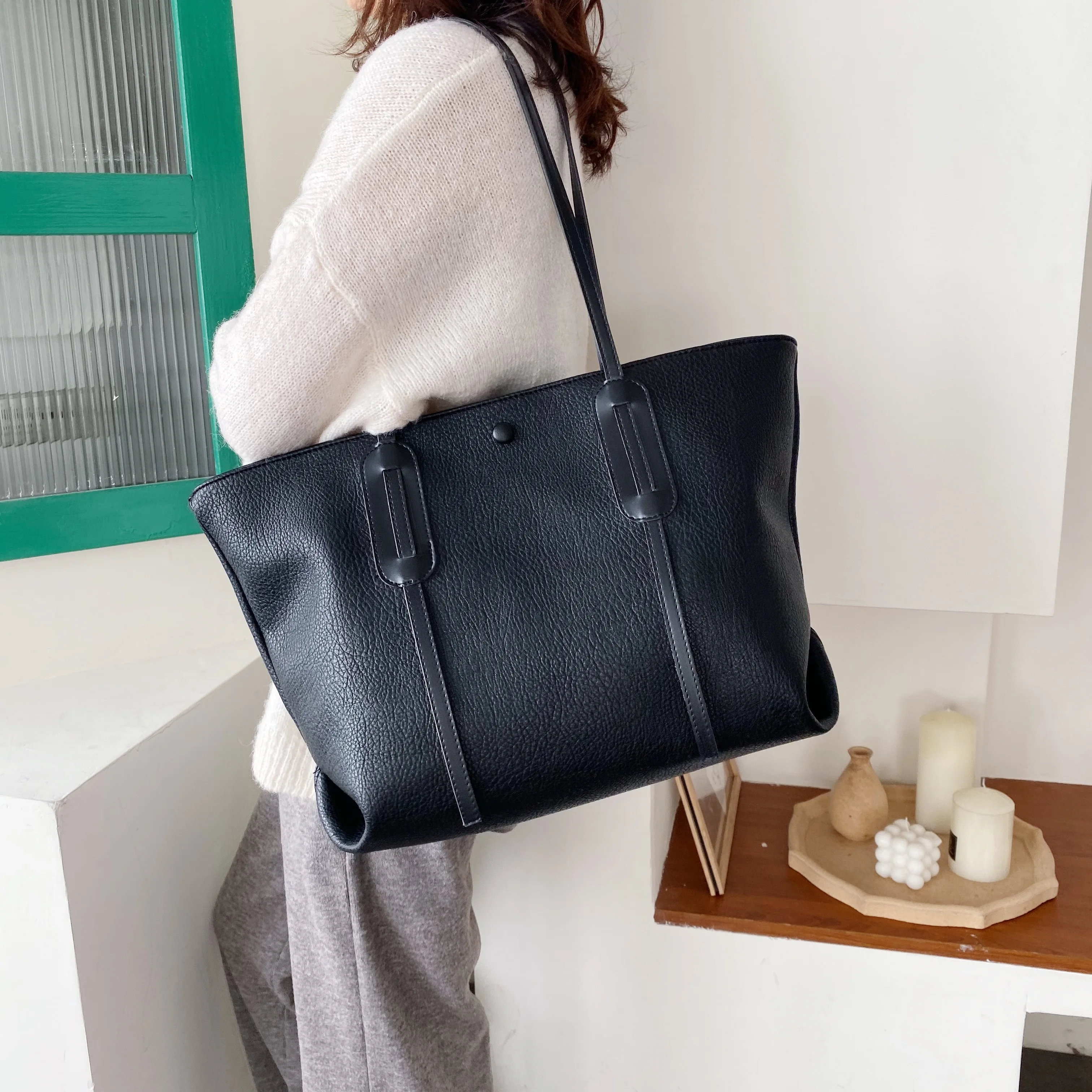 

Large Capacity PU Leather Shoulder Bags Women's Zipper Handbags 2021 Winter Travel Branded Hand Bag Women Trending Big Bags
