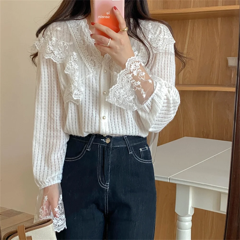 

New Autumn Sweet Lace Ruffle Shirt Women V-Neck Patchwork Long Sleeve Tops Female Casual Loose Streetwear Elegant Office Lady