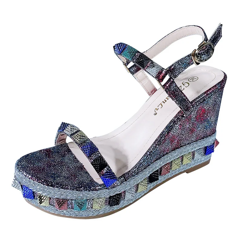 

Korean summer slope heel thick bottom hemp rope woven colorful rivet Roman one line sandals muffin heel buckle women's shoes