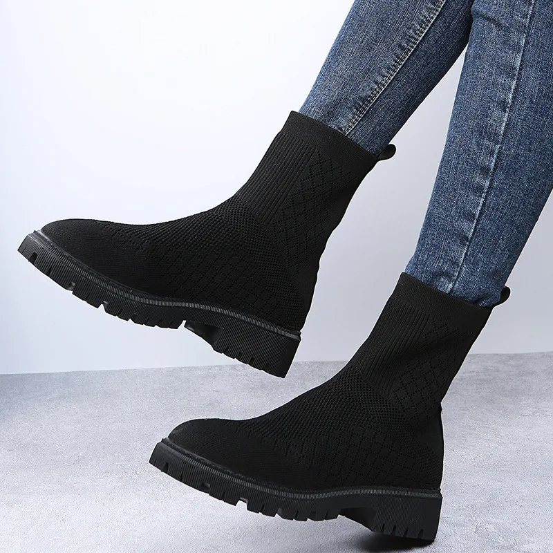 

2022 New Autumn Winter Women Black Socks Boots Platform Elastic Fabric Knit Ankle Boots Woman Med Heels Slip on Casual Shoes