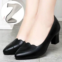 work shoes mother shoes soft sole comfortable mid heel single shoes female thick heel new female non slip leather shoes