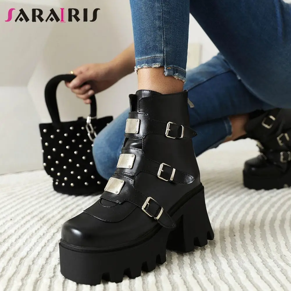 

Женские ботинки на молнии SaraIris, черные ботильоны на платформе и высоком каблуке с пряжкой, Повседневная модная обувь для отдыха в стиле панк...