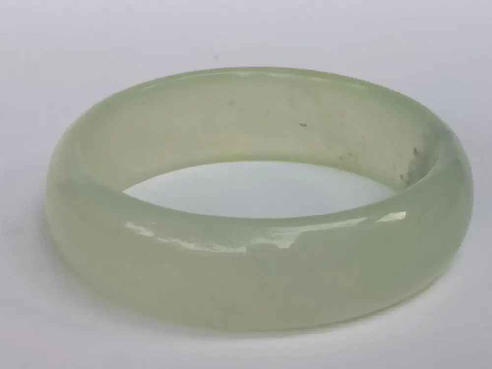 

YIZHU CULTUER ART Beautiful China Natural Jade Carving Bracelet or loop Pendant Decoration Gift