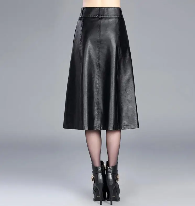 Женская кожаная юбка с завышенной талией трапециевидная черная средней длины из