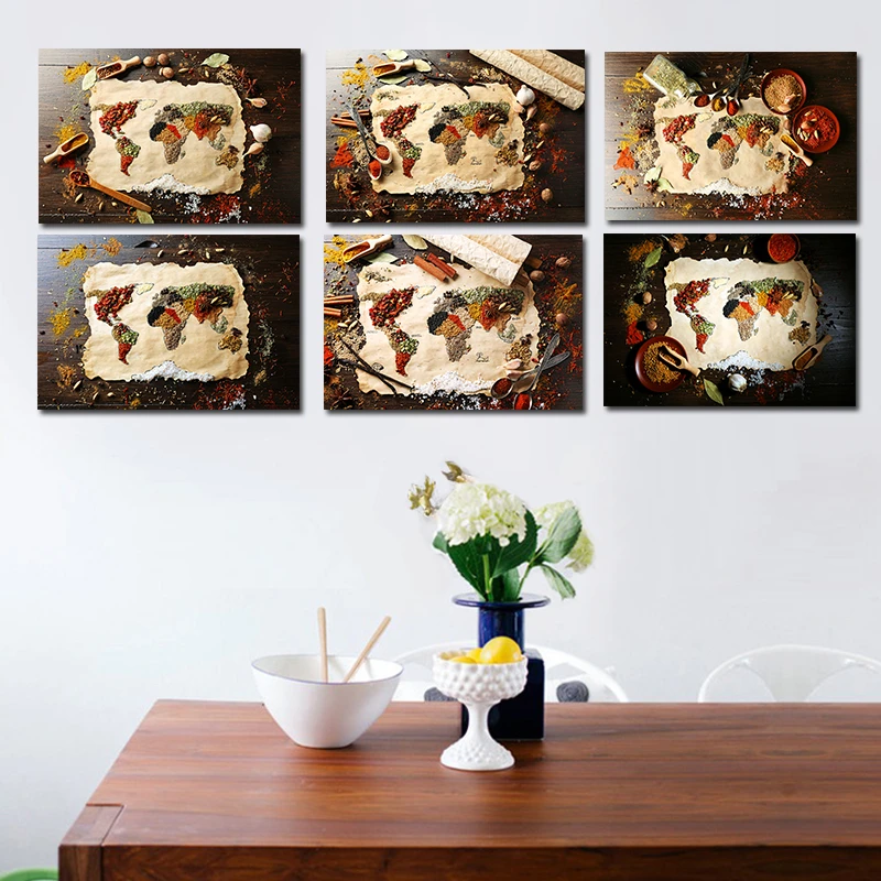 Карта мира изготовленная из разных видов специй на деревянном фоне холст