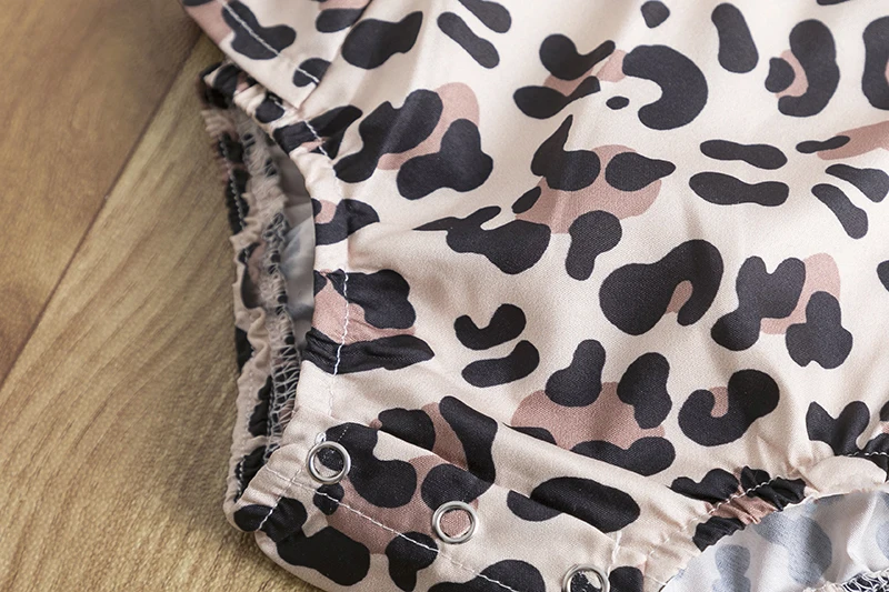

Baby Girls Leopard Rompers Outfits 3 6 9 12 18 24 Months Newborn Print Ruffle Sleeve Bodysuit+Headband Infant Summer Clothes Set
