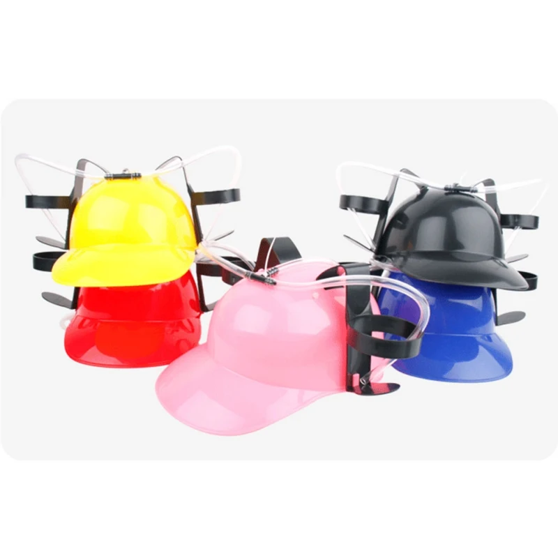 Питье пиво Кола Шахтерская шляпа ленивый шезлонг Соломенная шляпка день