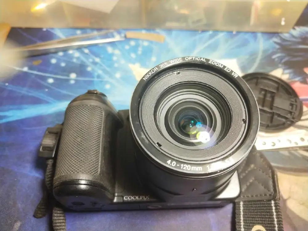 Бывшая в употреблении цифровая камера Nikon COOLPIX L820 16 MP CMOS с зум объективом 30x и видео