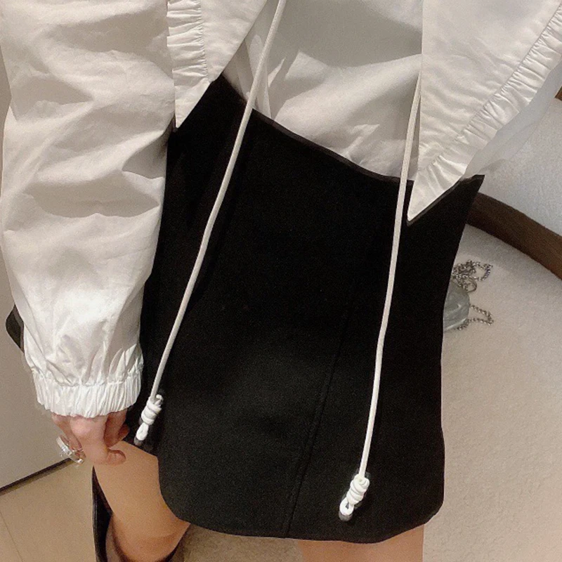 

TWOTWINSTYLE Minimalist Black Ruched Short For Women High Waist Zipper Casual Shorts Skirts Female Summer Fashion Clothing Style