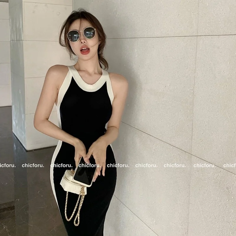 

Женское вечернее платье средней длины, с длинным рукавом