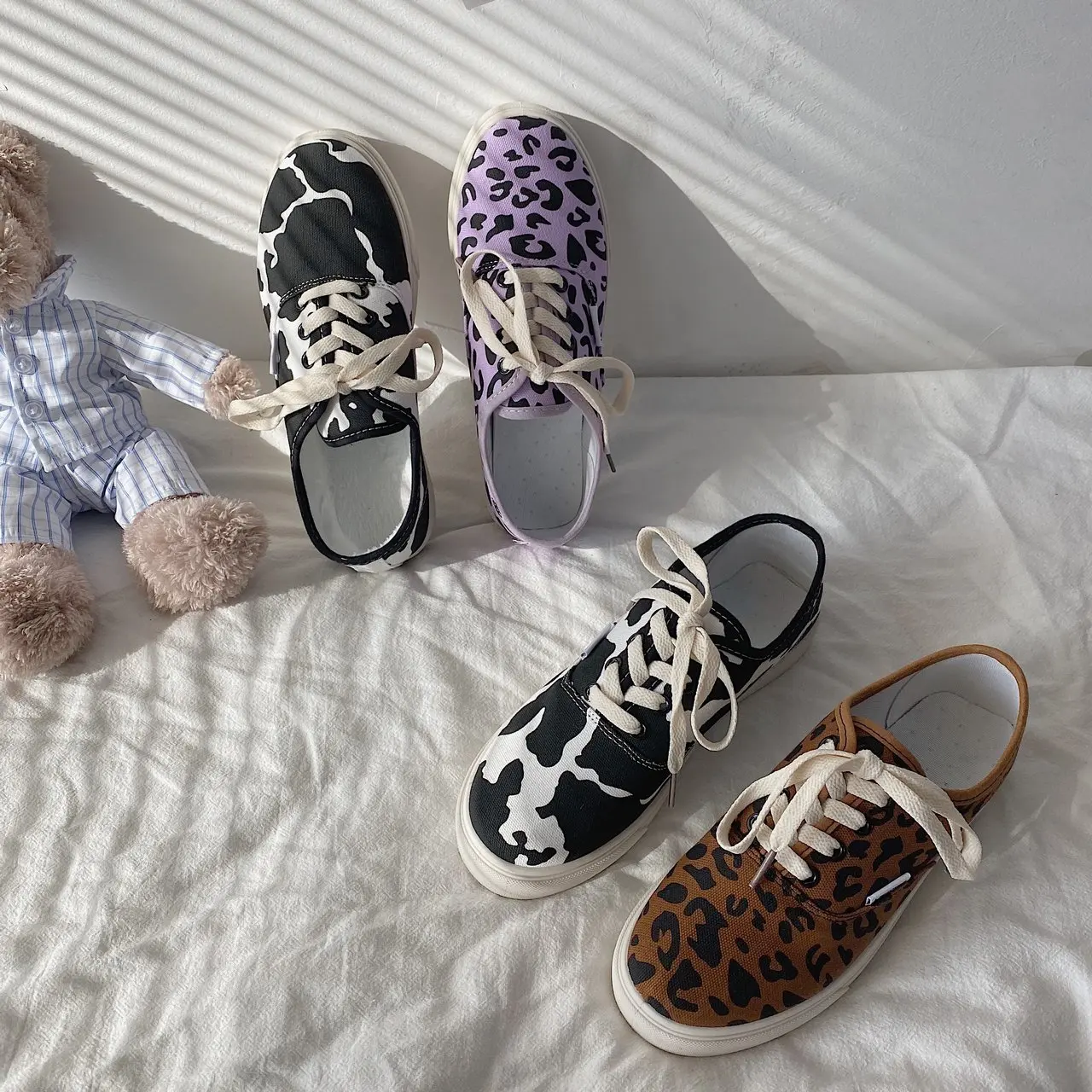 

Hot Sale Spring Sneakers Women Canvas Shoes Sexy Leopard 2021 New Female Canvas Vulcanize Flats Sneakers Breathable