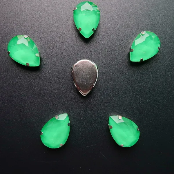 A9 Emerald Серебряные когти настройки 7x10 10x14 13x18 мм желе конфеты и AB цвета стекло кристалл капли пришить стразы свадебное платье diy отделка - Цвет: A9 Emerald