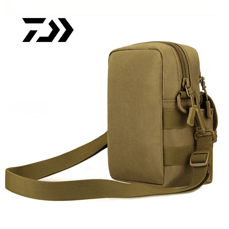 

Daiwa Men's Fishing Shoulder Bag Zipped Multi-function Bag Tactical Military Camouflage Outdoor Fishing Bag Walking Sport Bag