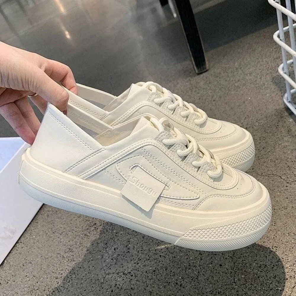 

2022 Autumn Korean version of leather small white shoes spring breathable big head thick-soled doll bread shoes two casual shoes
